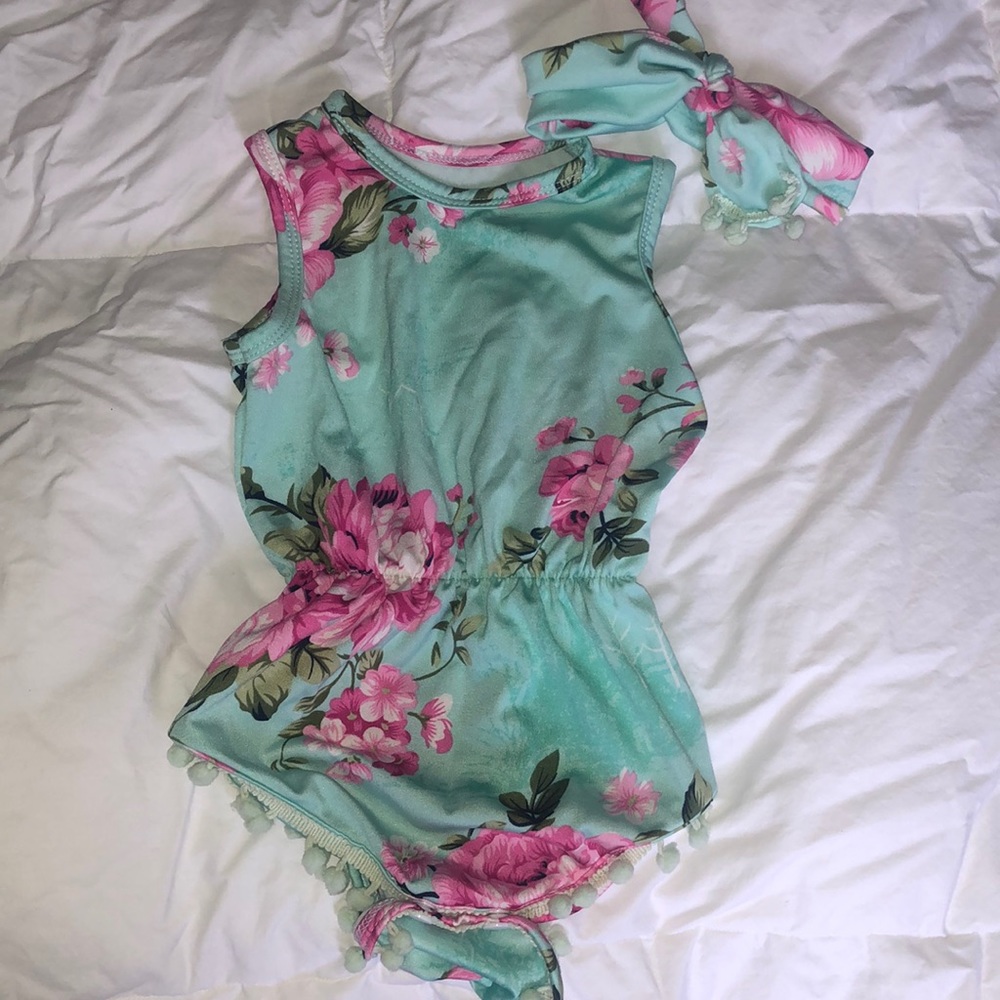 Hollyhorse Floral Baby Girl Sleeveless Romper 6m